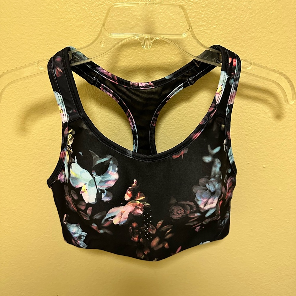 Exercise Bra Top, Size Medium.